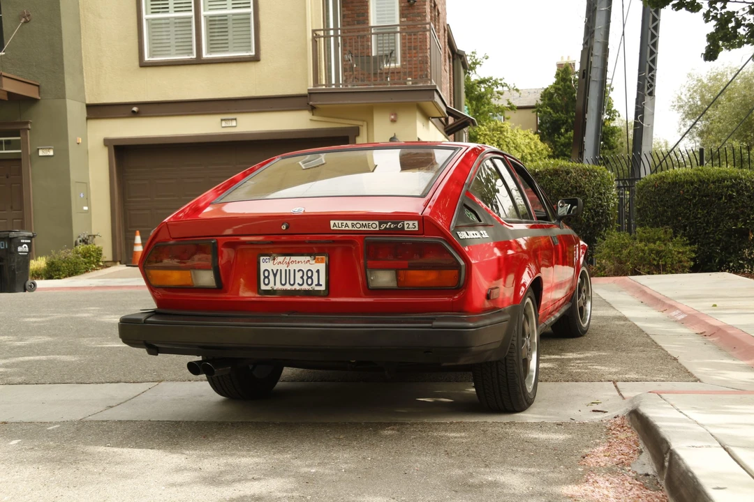 1982 Alfa Romeo Alfetta GT - Image 13 of 31