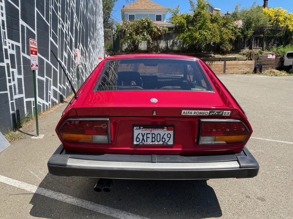 1982 Alfa Romeo Alfetta GT - Image 13 of 31