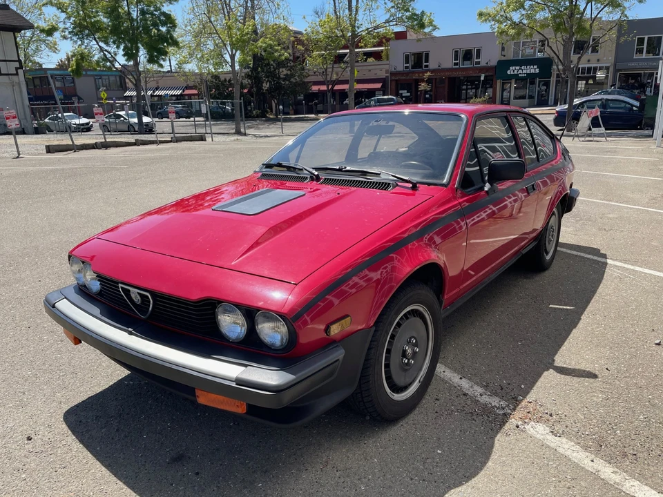 1982 Alfa Romeo Alfetta GT - Image 28 of 31