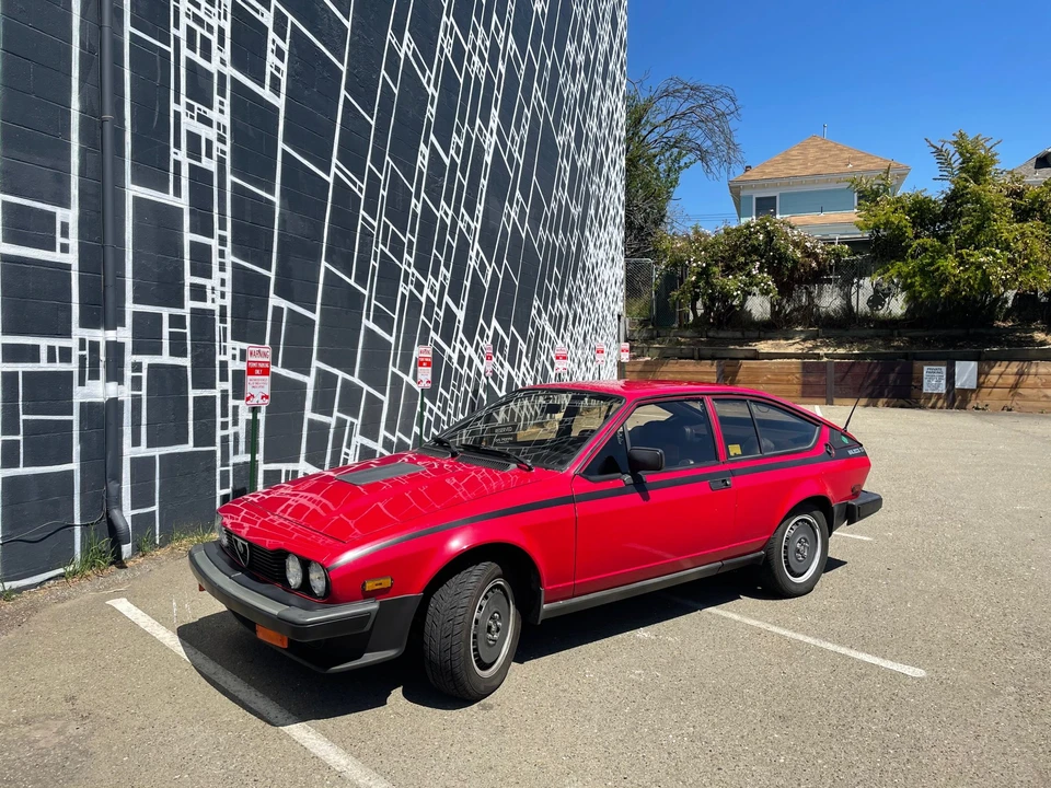 1982 Alfa Romeo Alfetta GT - Image 5 of 31