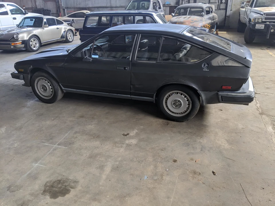 1982 Alfa Romeo Alfetta GT - Image 11 of 31