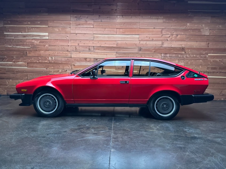 1982 Alfa Romeo Alfetta GT - Image 2 of 31