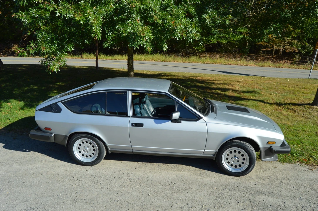 1982 Alfa Romeo Alfetta GT - Image 9 of 31