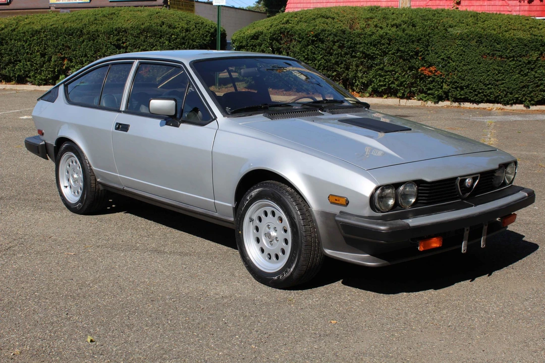 1982 Alfa Romeo Alfetta GT - Image 12 of 31