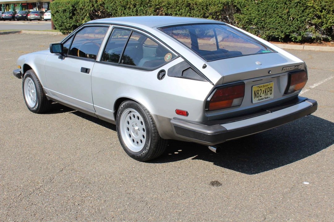 1982 Alfa Romeo Alfetta GT - Image 8 of 31