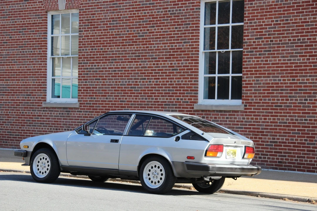 1982 Alfa Romeo Alfetta GT - Image 28 of 31