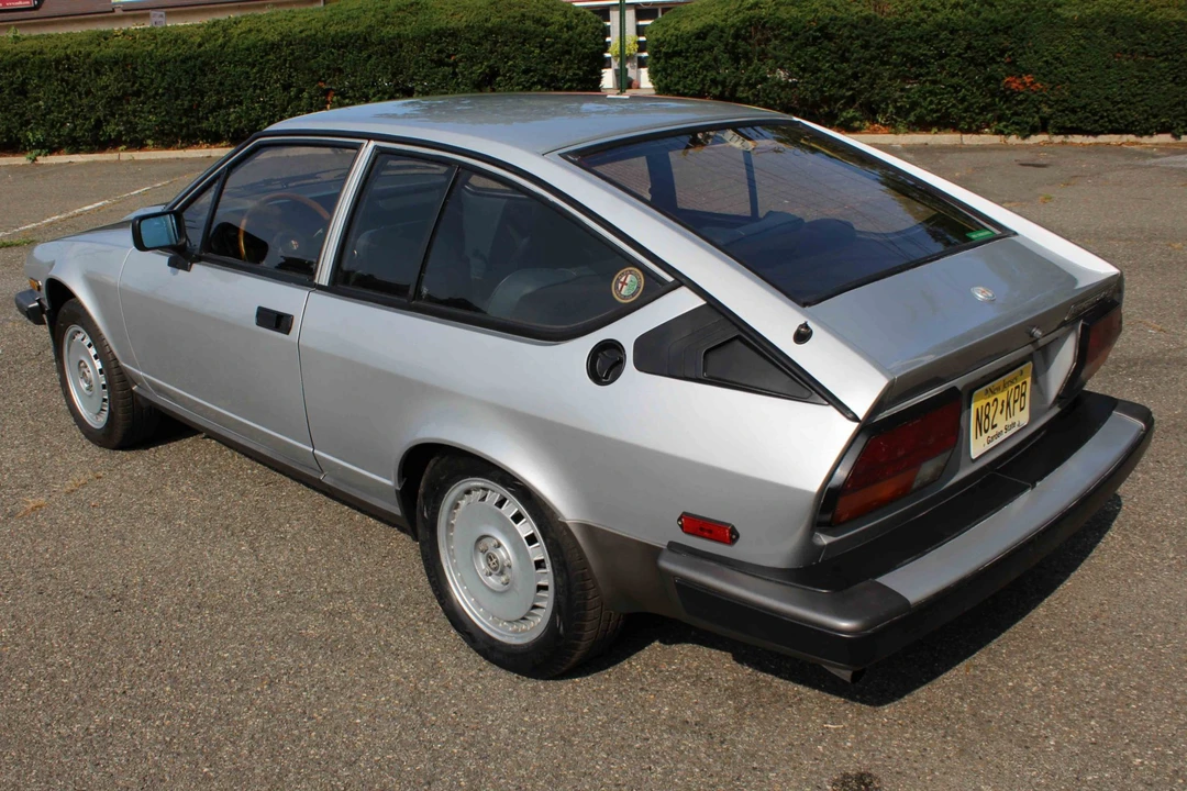 1982 Alfa Romeo Alfetta GT - Image 7 of 31