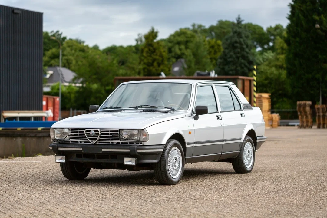 1982 Alfa Romeo 116 Giulietta - Image 21 of 30