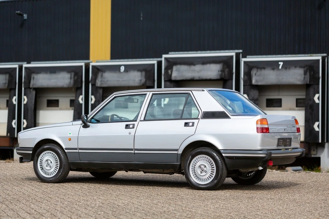 1982 Alfa Romeo 116 Giulietta - Image 19 of 30