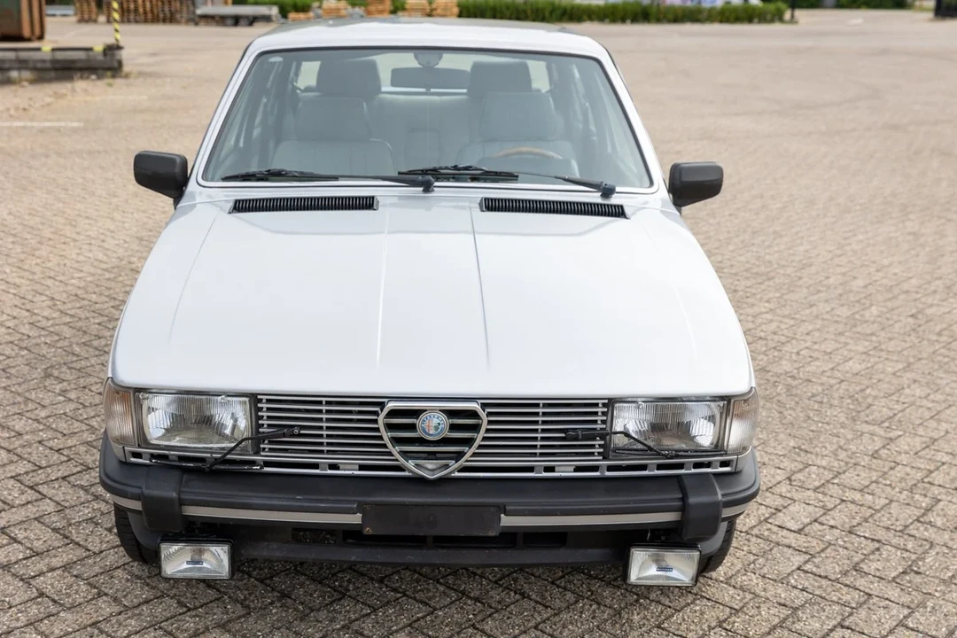 1982 Alfa Romeo 116 Giulietta - Image 26 of 30