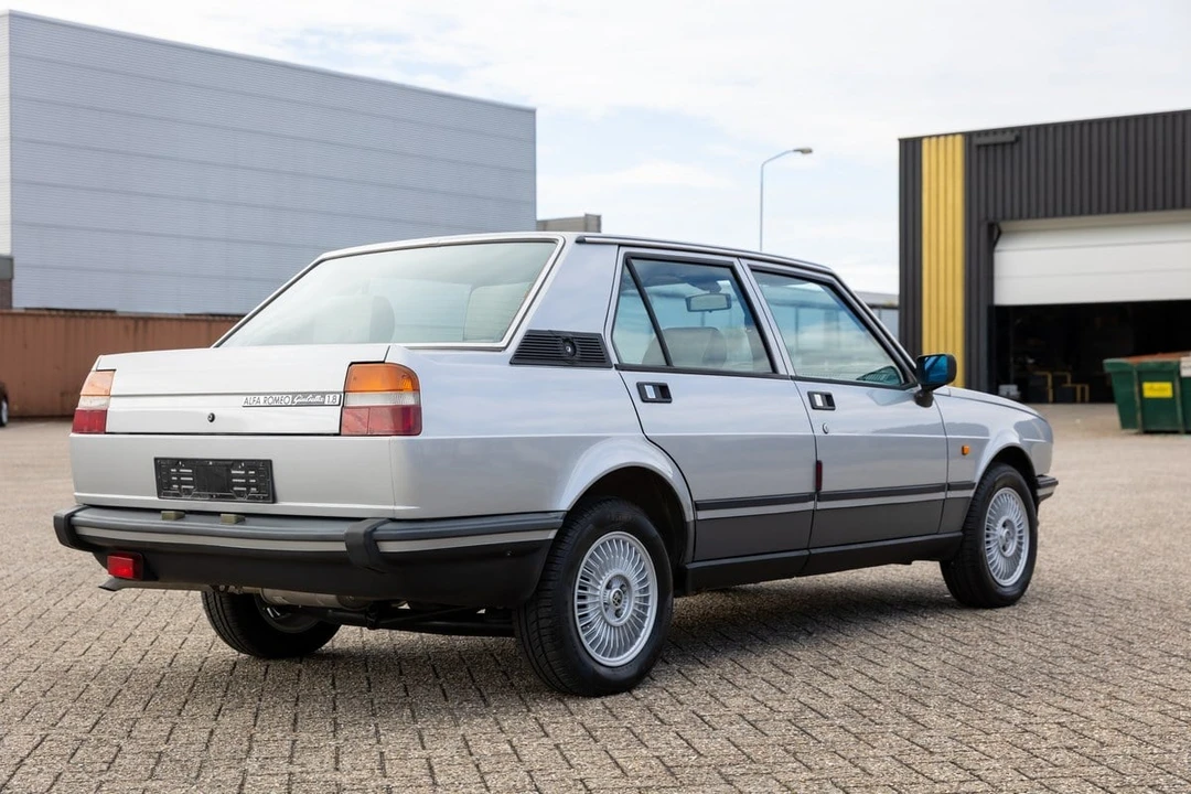 1982 Alfa Romeo 116 Giulietta - Image 8 of 30