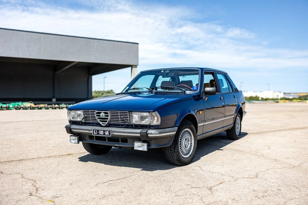 1982 Alfa Romeo 116 Giulietta - Image 4 of 30