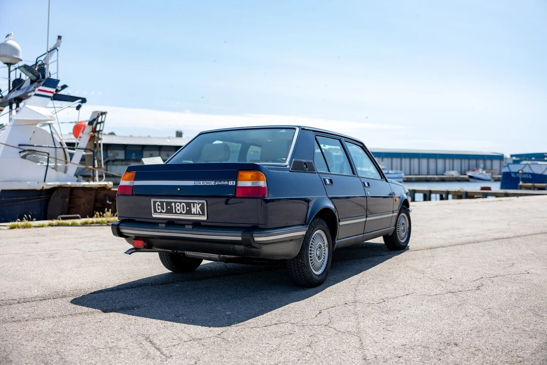 1982 Alfa Romeo 116 Giulietta - Image 9 of 30