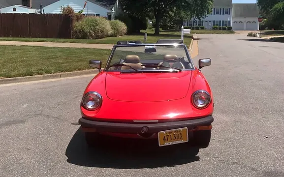 1982 Alfa Romeo Spider Veloce Convertible 2D