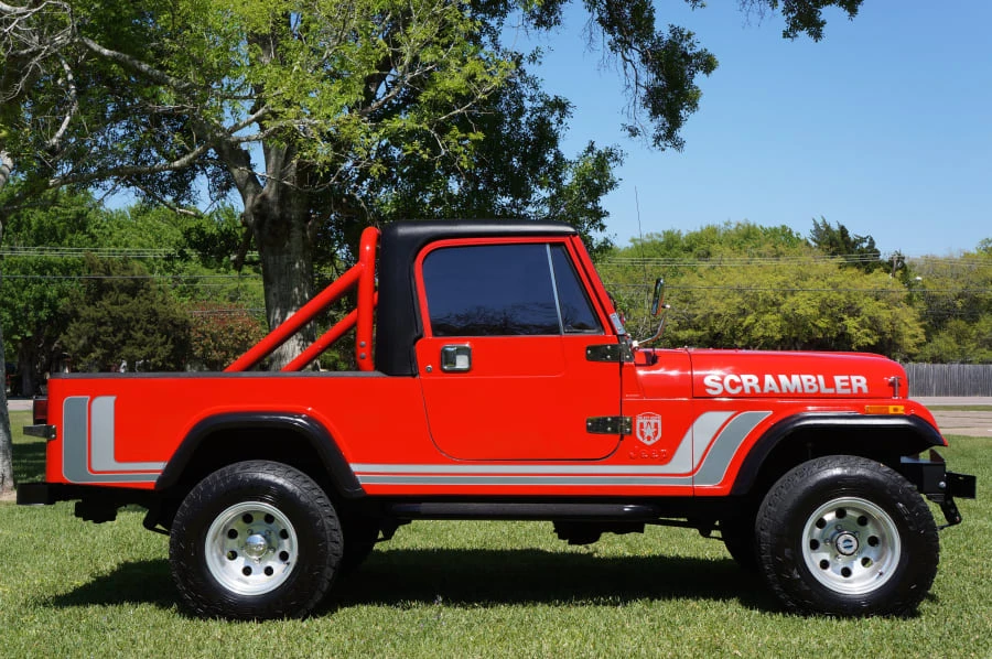 1982 Jeep CJ8 Scrambler - Image 2 of 11