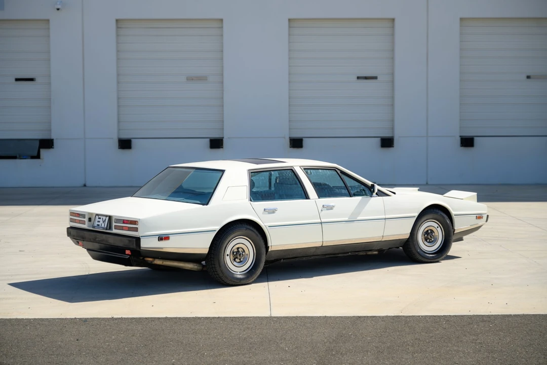 1982 Aston Martin Lagonda - Image 16 of 31