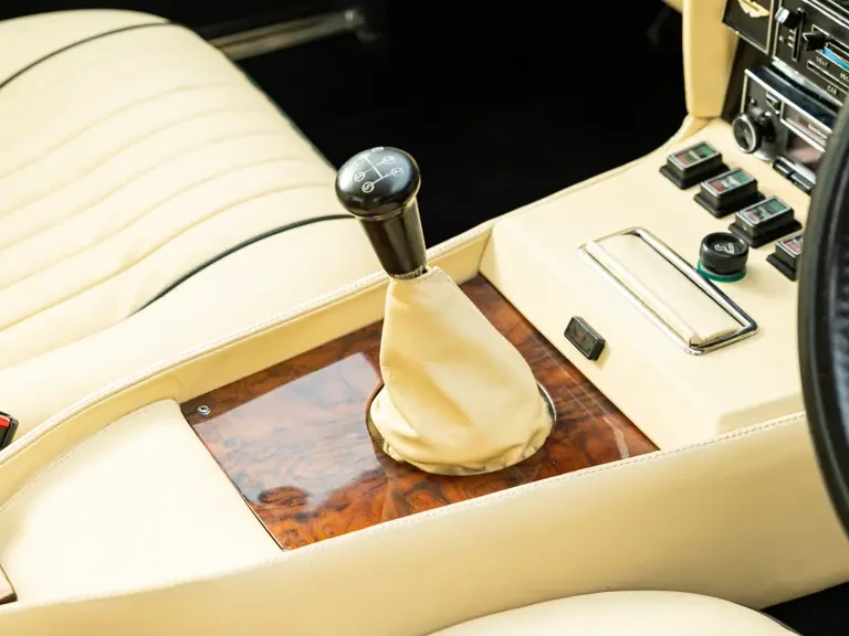 1982 Aston Martin DBS V8 & V8 & V8 Vantage - Image 12 of 31