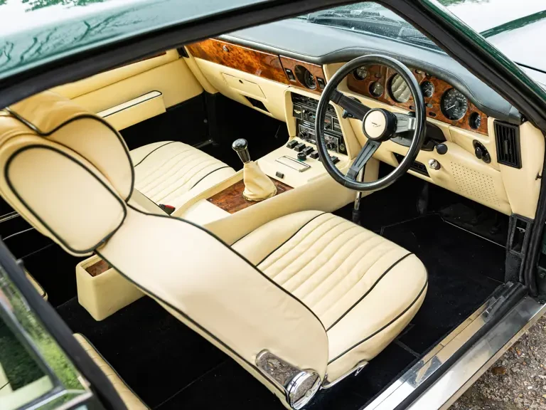 1982 Aston Martin DBS V8 & V8 & V8 Vantage - Image 5 of 31