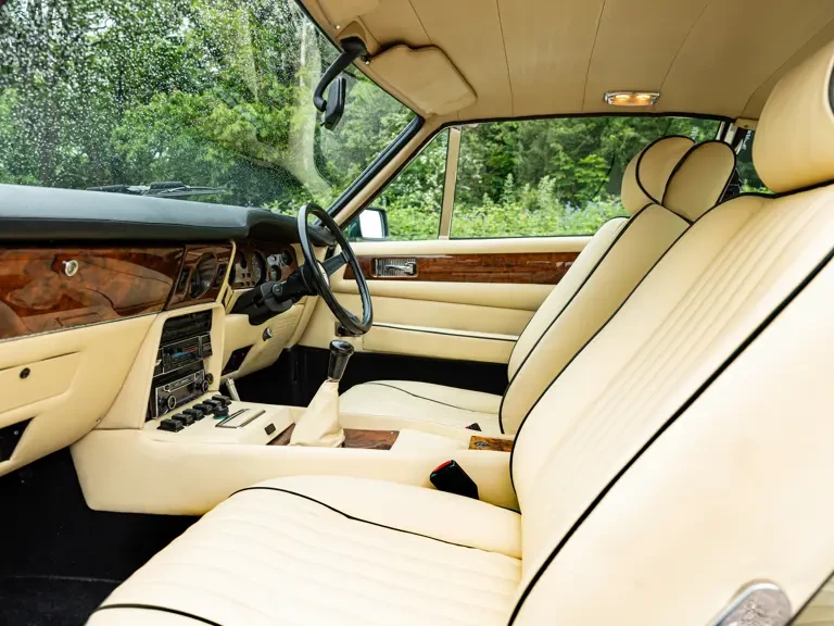 1982 Aston Martin DBS V8 & V8 & V8 Vantage - Image 28 of 31