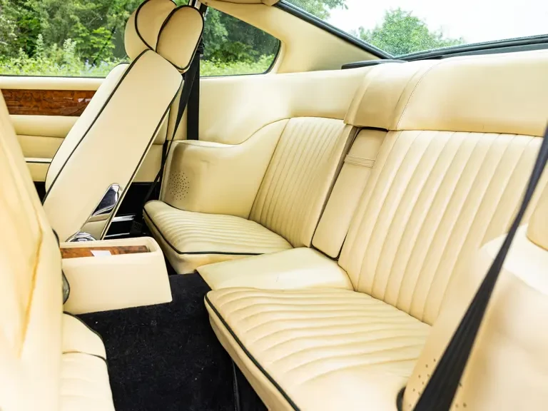 1982 Aston Martin DBS V8 & V8 & V8 Vantage - Image 22 of 31