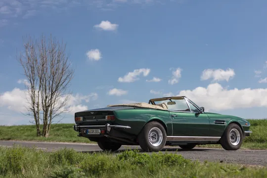 1982 Aston Martin DBS V8 & V8 & V8 Vantage - Image 2 of 31