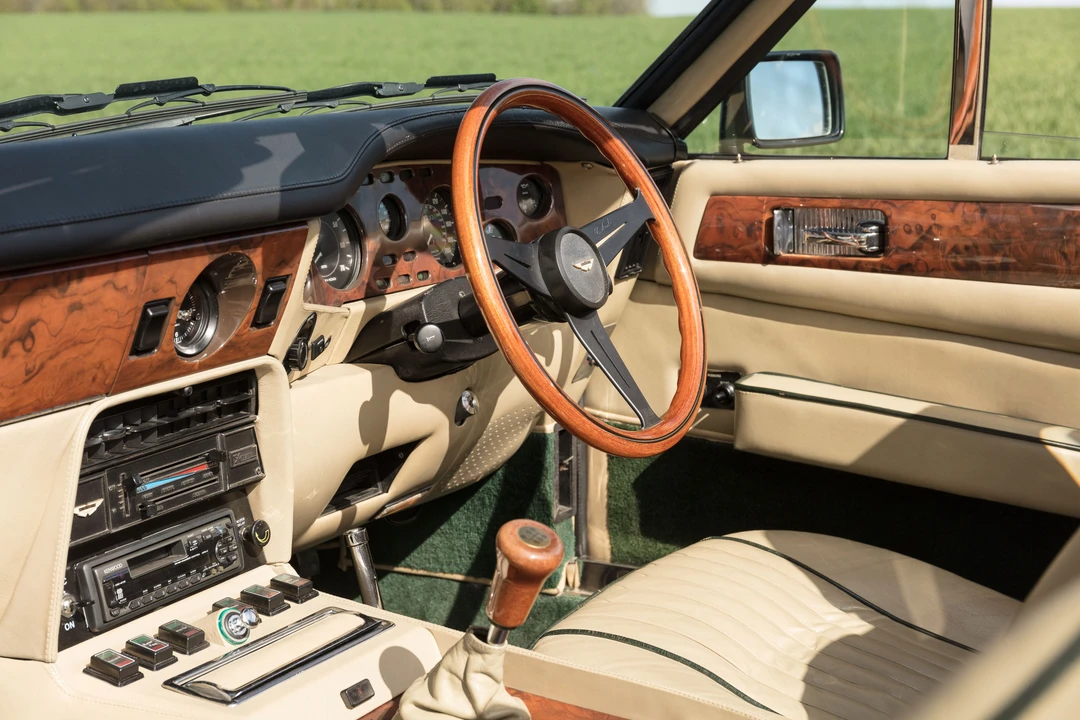 1982 Aston Martin DBS V8 & V8 & V8 Vantage - Image 19 of 31