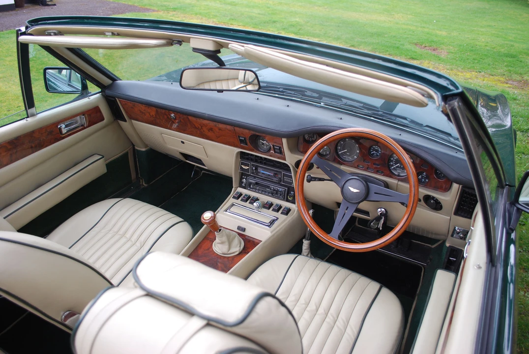 1982 Aston Martin DBS V8 & V8 & V8 Vantage - Image 8 of 14