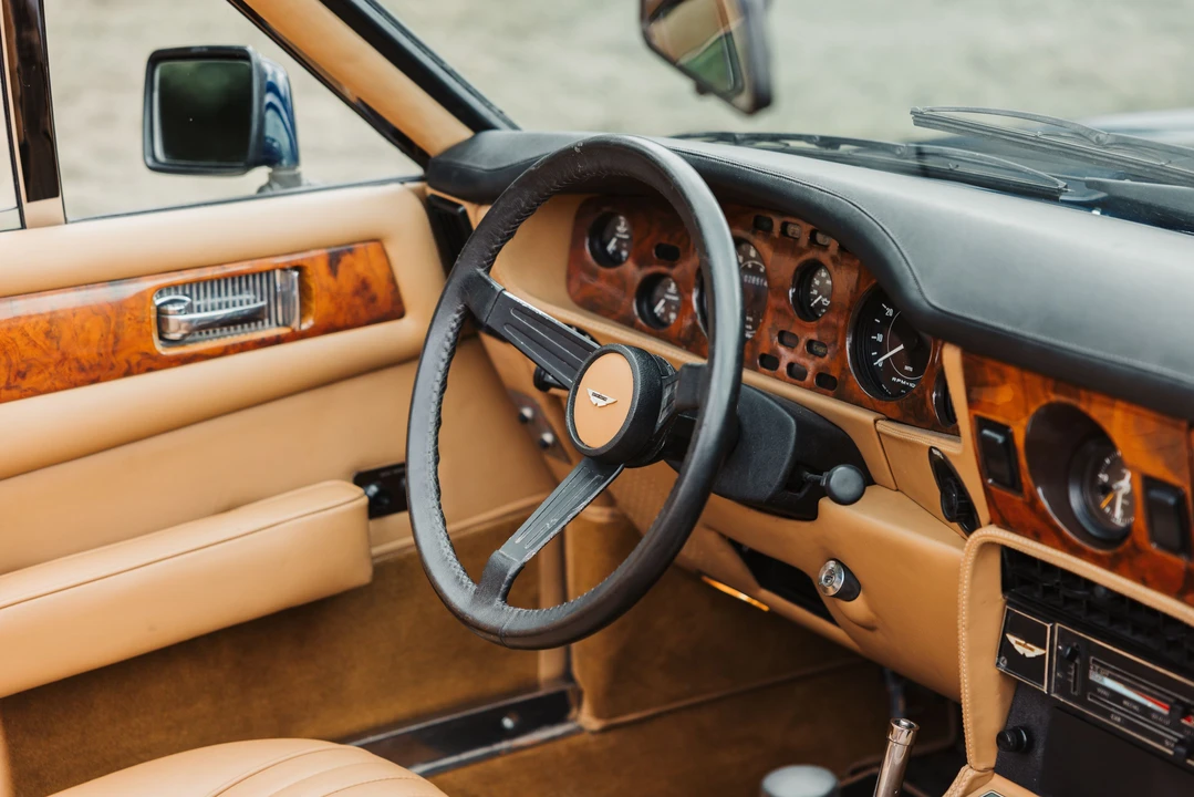 1982 Aston Martin DBS V8 & V8 & V8 Vantage - Image 12 of 31