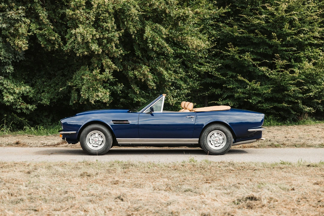 1982 Aston Martin DBS V8 & V8 & V8 Vantage - Image 4 of 31