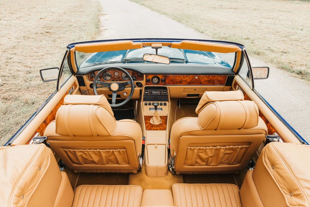 1982 Aston Martin DBS V8 & V8 & V8 Vantage - Image 26 of 31