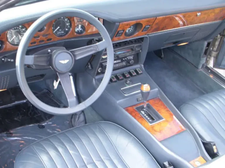 1982 Aston Martin DBS V8 & V8 & V8 Vantage - Image 4 of 7