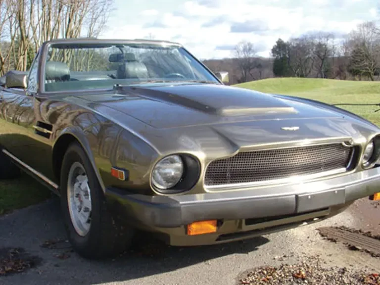 1982 Aston Martin DBS V8 & V8 & V8 Vantage - Image 2 of 7