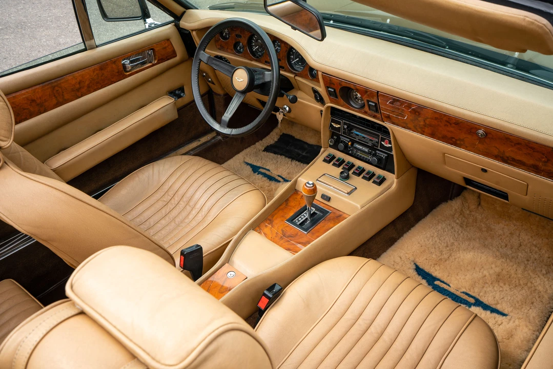 1982 Aston Martin DBS V8 & V8 & V8 Vantage - Image 13 of 31