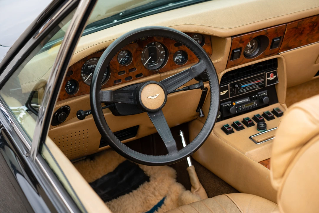 1982 Aston Martin DBS V8 & V8 & V8 Vantage - Image 29 of 31