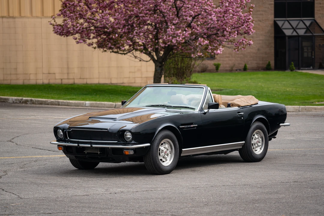 1982 Aston Martin DBS V8 & V8 & V8 Vantage - Image 22 of 31