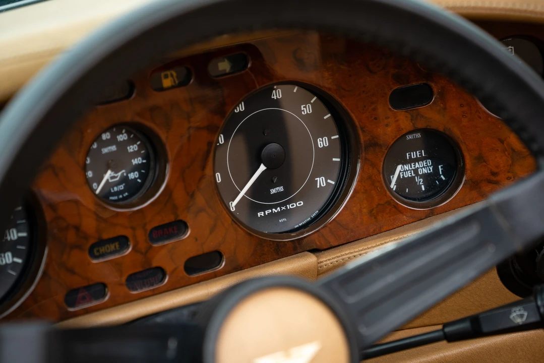1982 Aston Martin DBS V8 & V8 & V8 Vantage - Image 27 of 31