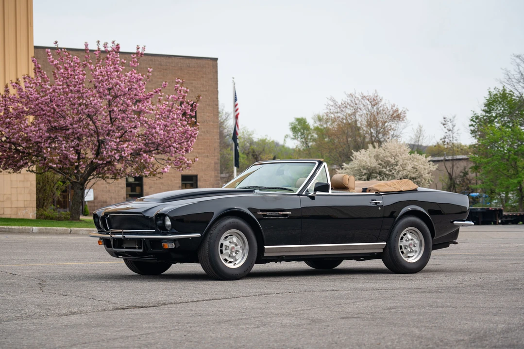 1982 Aston Martin DBS V8 & V8 & V8 Vantage - Image 3 of 31