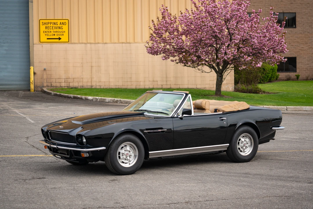 1982 Aston Martin DBS V8 & V8 & V8 Vantage - Image 15 of 31
