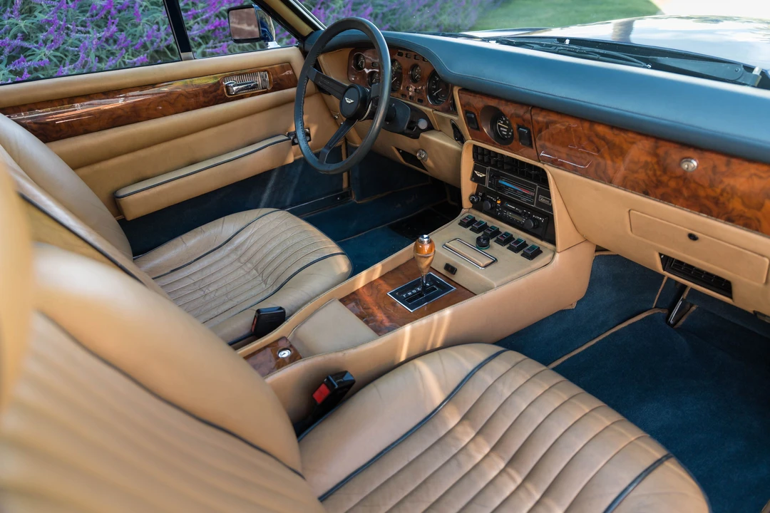 1982 Aston Martin DBS V8 & V8 & V8 Vantage - Image 14 of 31