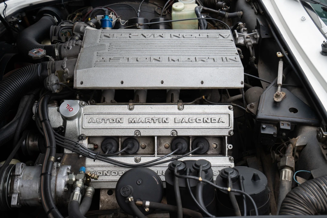 1982 Aston Martin DBS V8 & V8 & V8 Vantage - Image 21 of 31