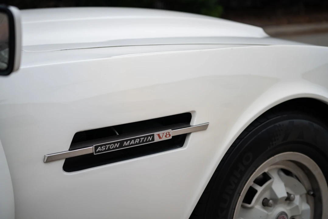 1982 Aston Martin DBS V8 & V8 & V8 Vantage - Image 16 of 31