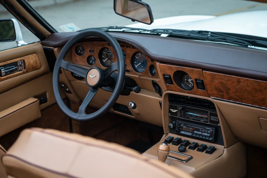 1982 Aston Martin DBS V8 & V8 & V8 Vantage - Image 10 of 31