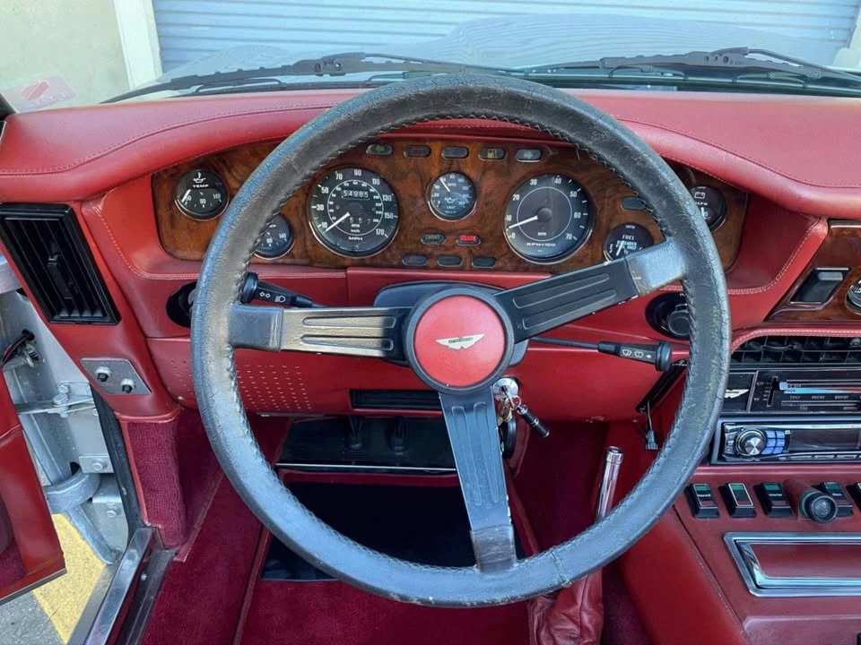 1982 Aston Martin DBS V8 & V8 & V8 Vantage - Image 9 of 20
