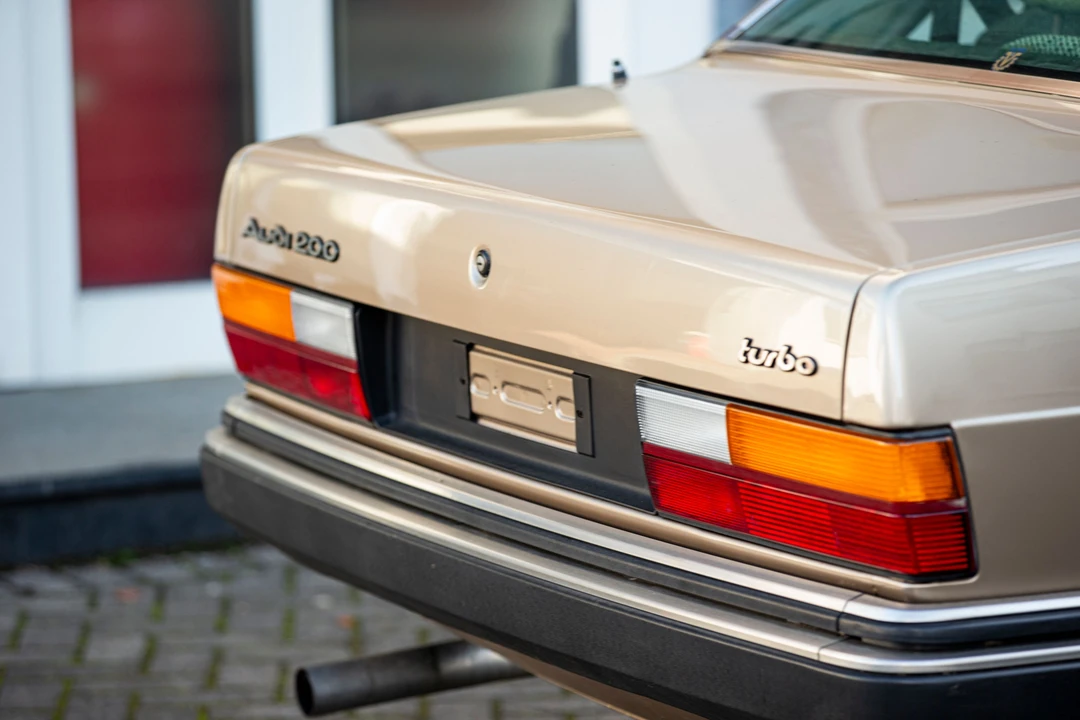 1982 Audi C2 100 & 200 & 5000 - Image 5 of 31