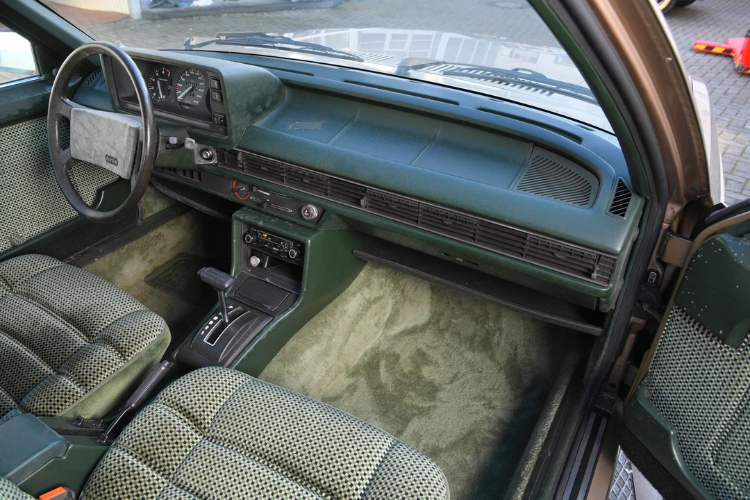 1982 Audi C2 100 & 200 & 5000 - Image 18 of 31