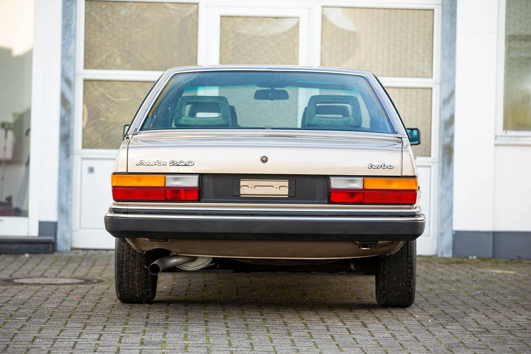 1982 Audi C2 100 & 200 & 5000 - Image 17 of 31