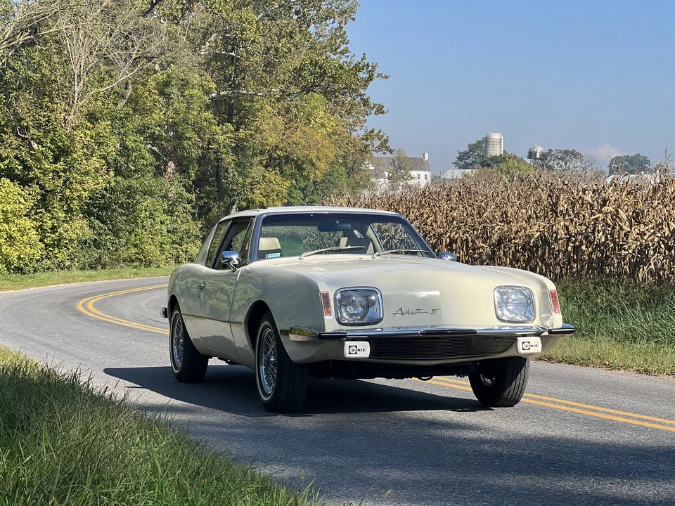 1982 Studebaker Avanti - Image 26 of 31