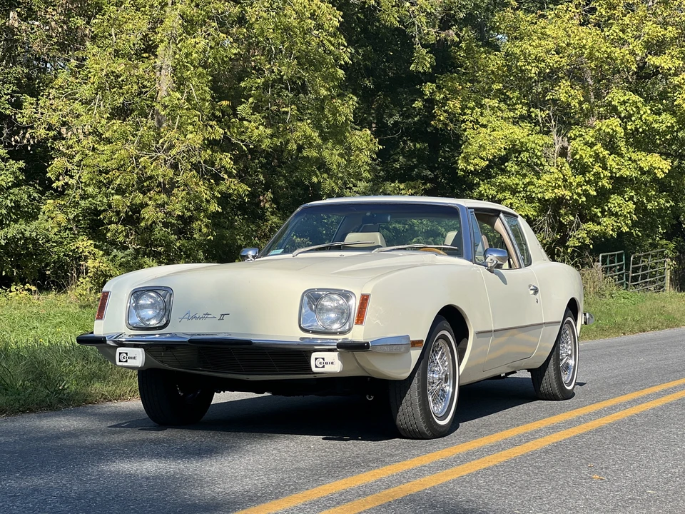 1982 Studebaker Avanti - Image 23 of 31