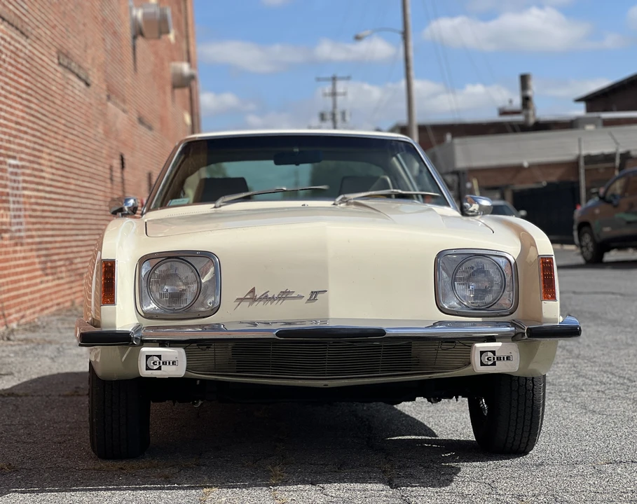 1982 Studebaker Avanti - Image 4 of 31