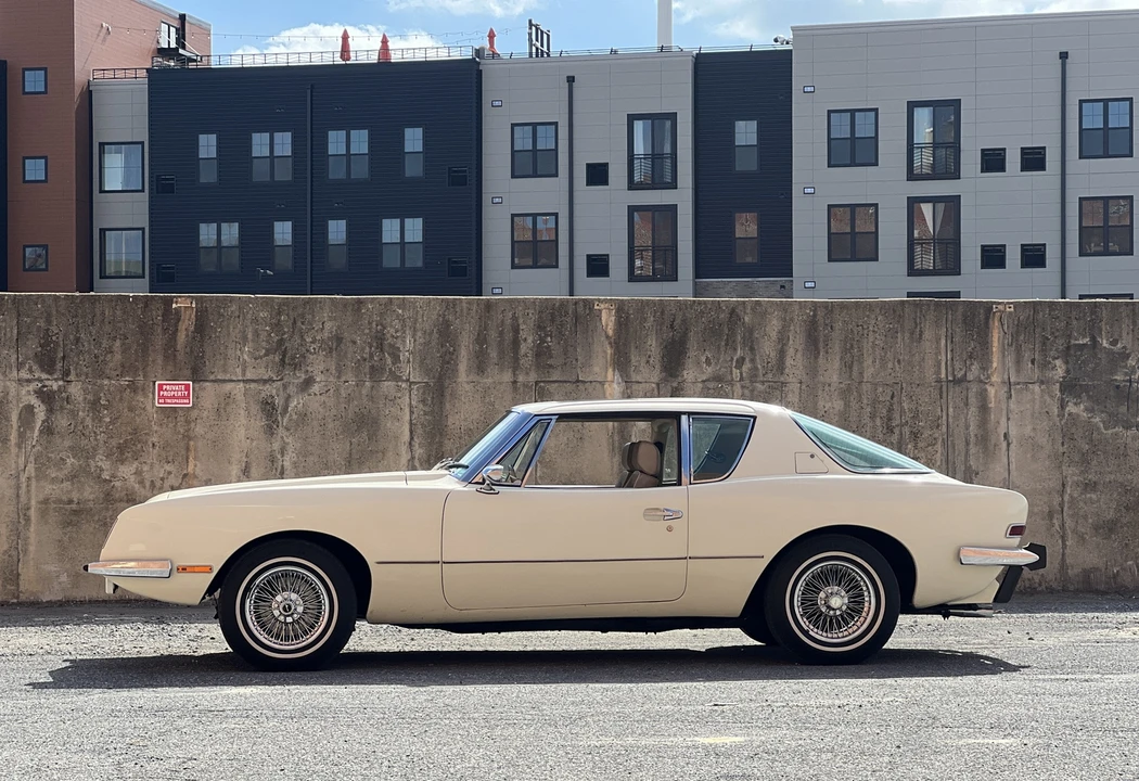 1982 Studebaker Avanti - Image 20 of 31